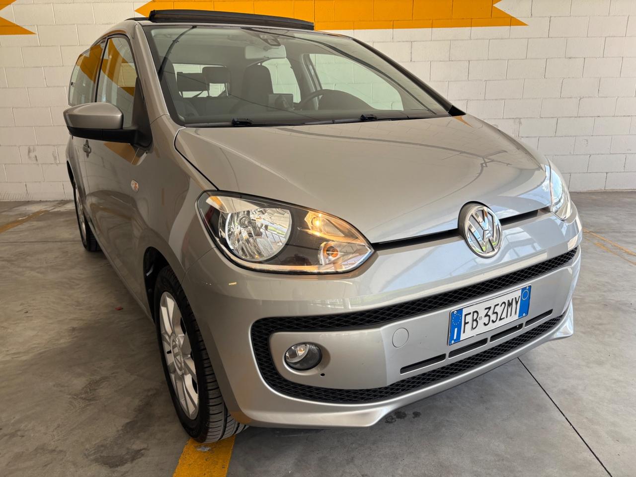 Volkswagen up! 1.0 Benzina/Metano