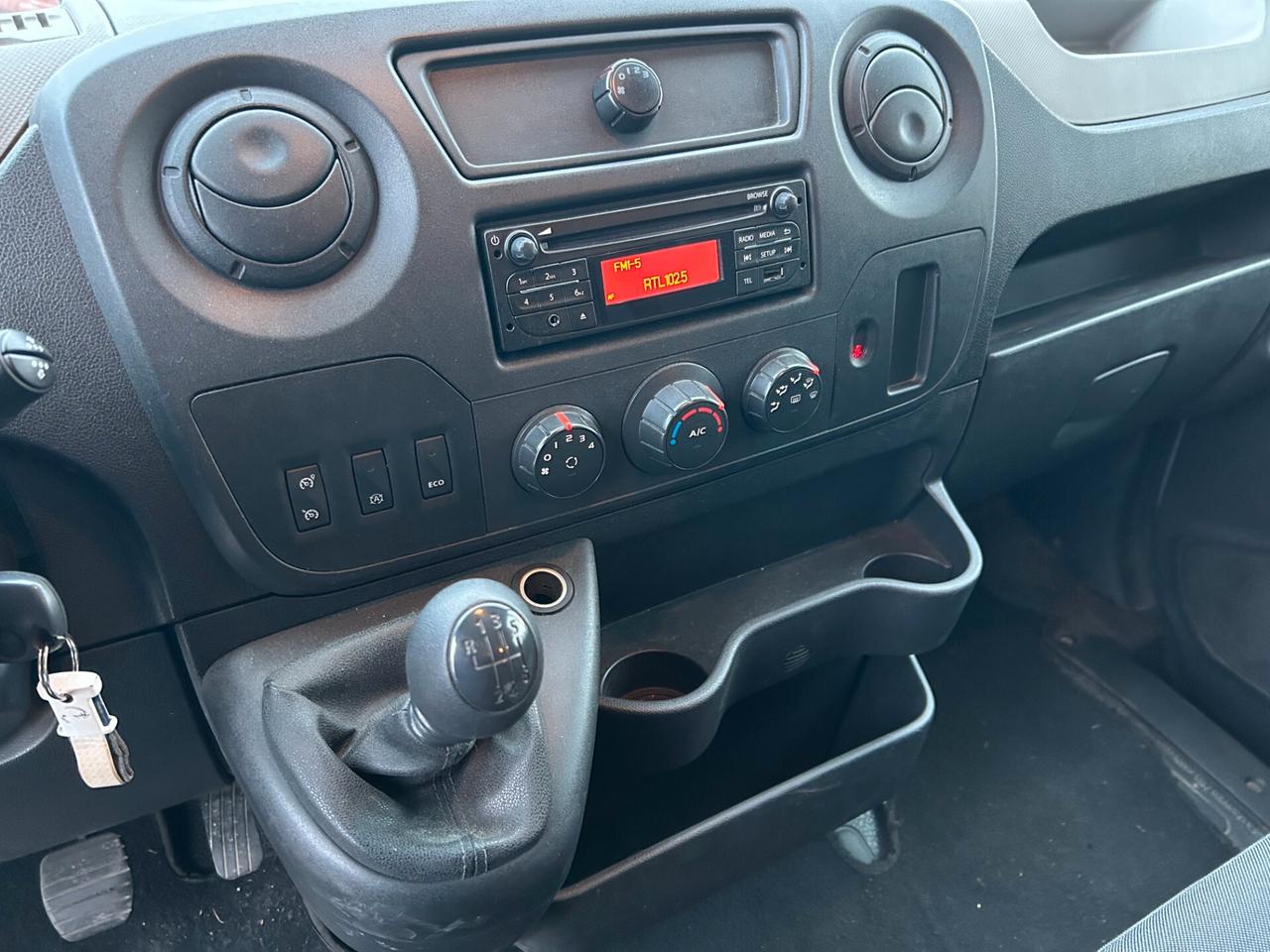 Nissan NV400 2.3 dCi 145cv 9 POSTI "GANCIO TRAINO"