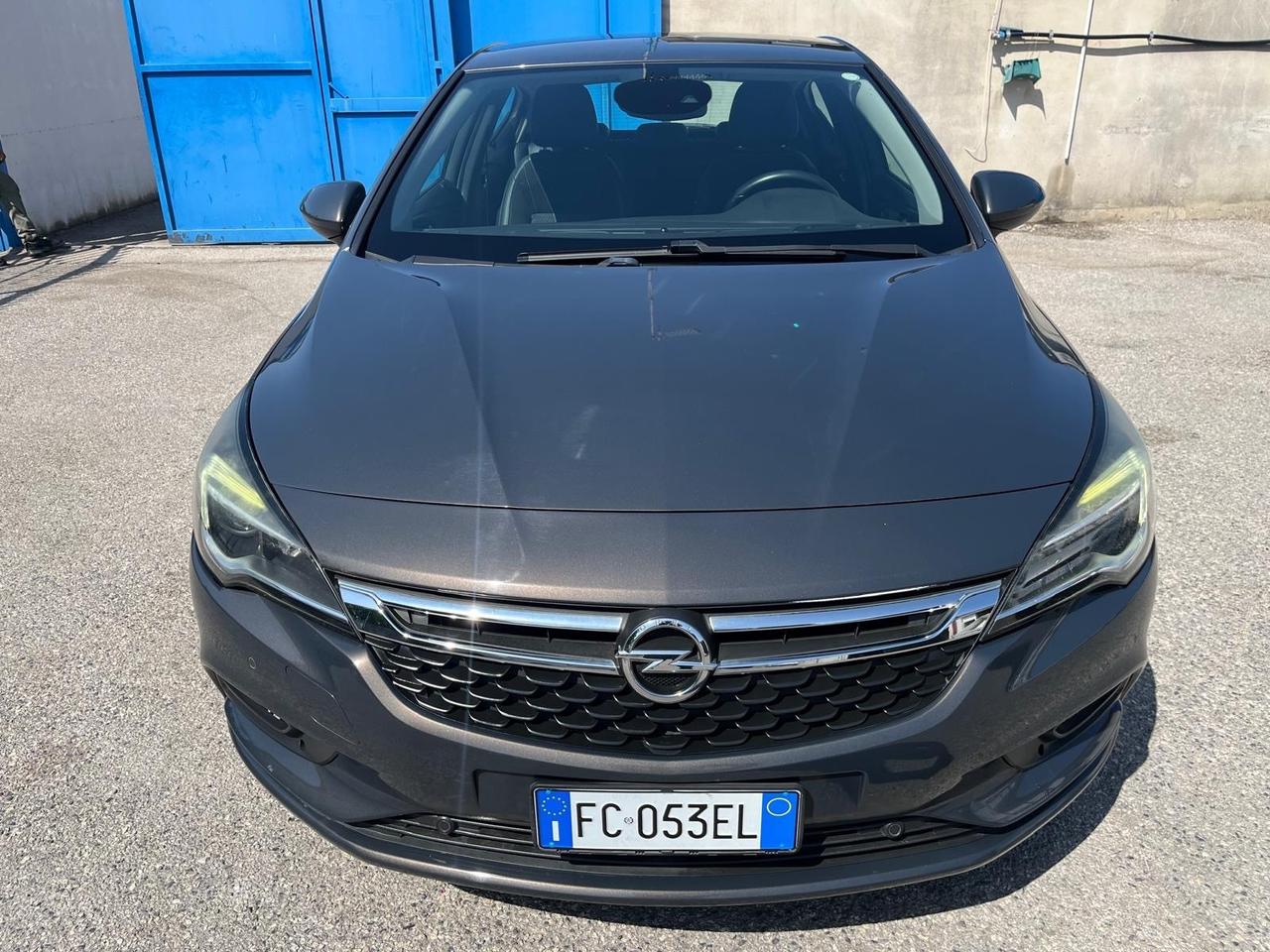 Opel astra 5P-1.6 cdti/136 cv - full -2016