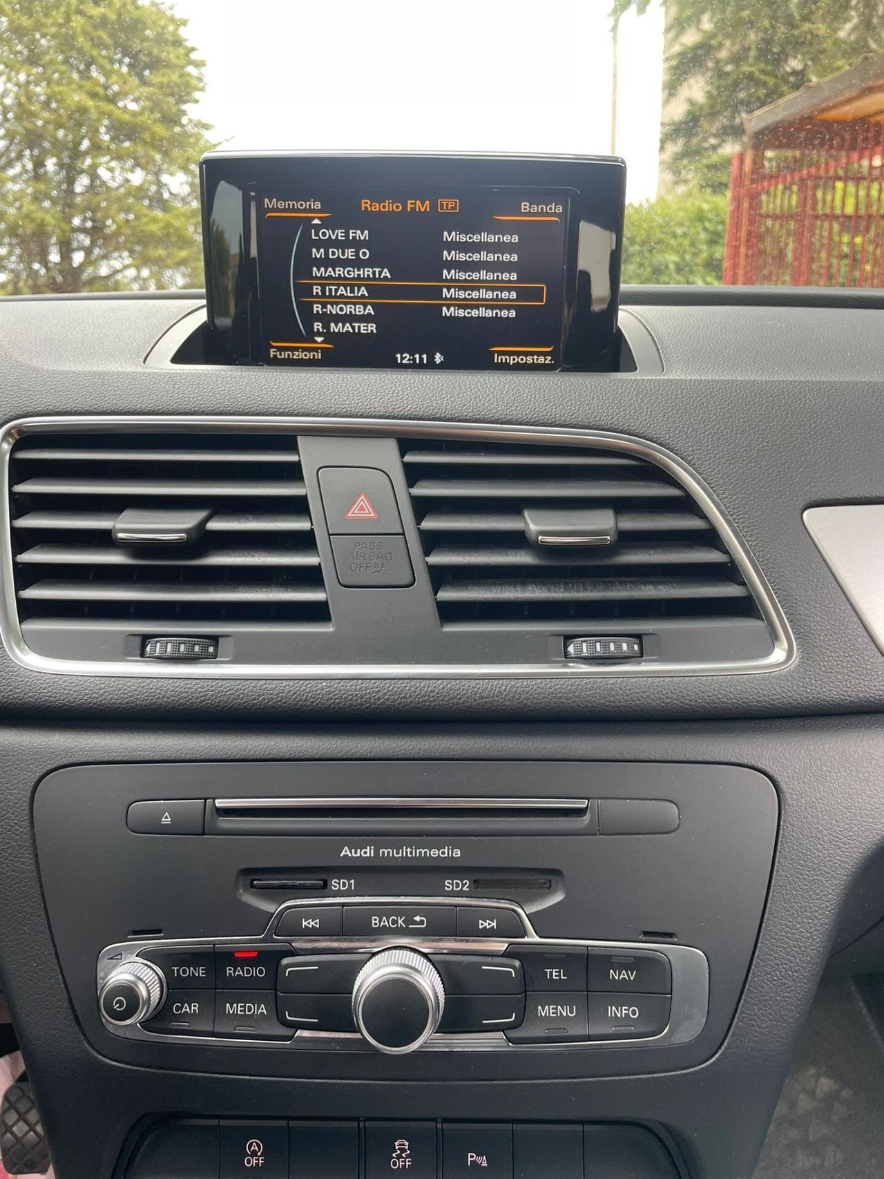 Audi Q3 2.0 TDI 120 CV S line Edition
