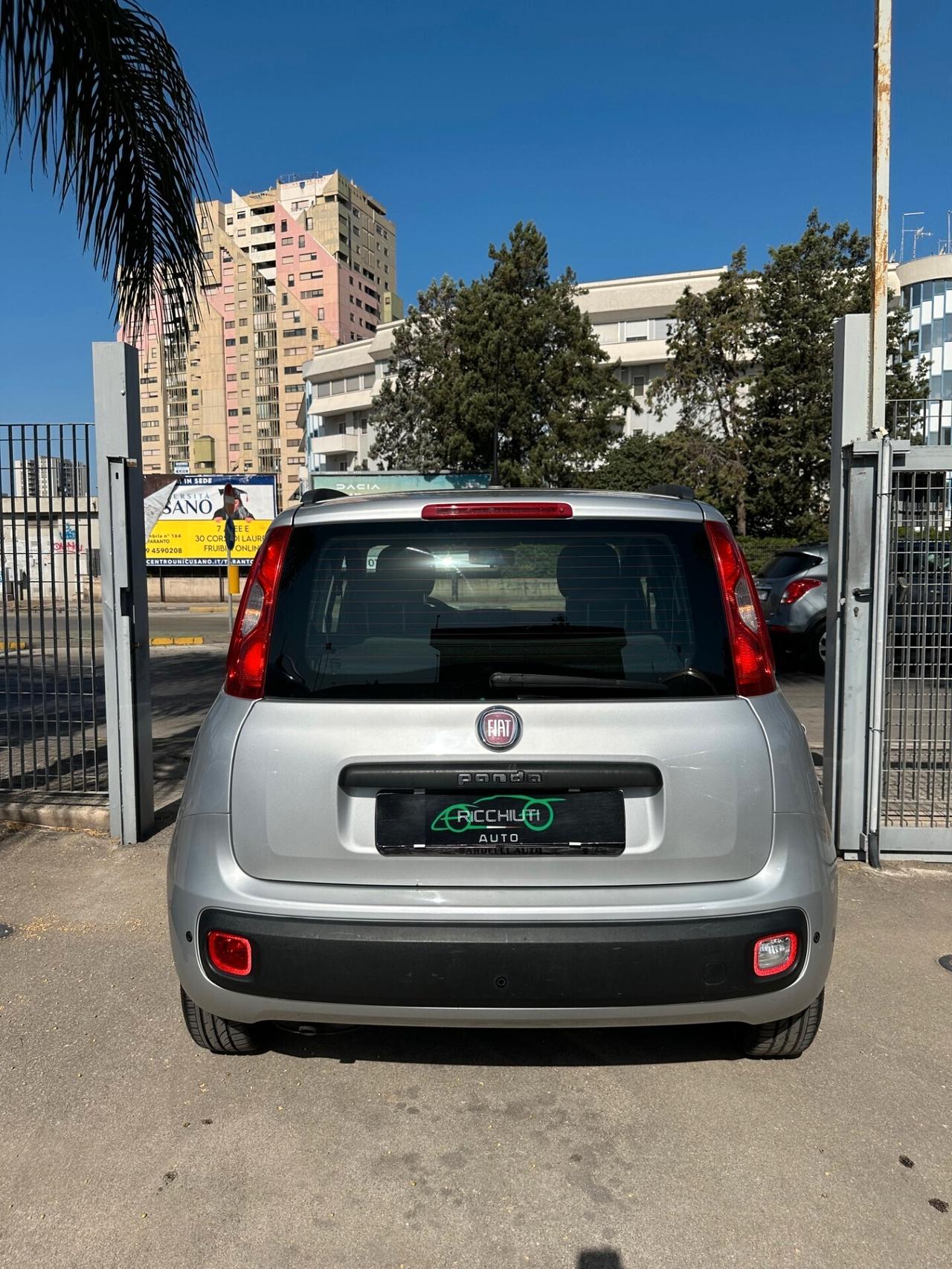 FIAT PANDA 1.2 BENZINA 2012 FULL OPTIONAL