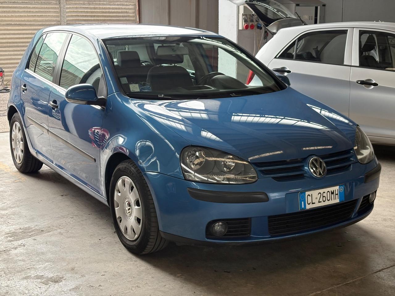 Volkswagen Golf 1.4 16V FSI 5p. Trendline