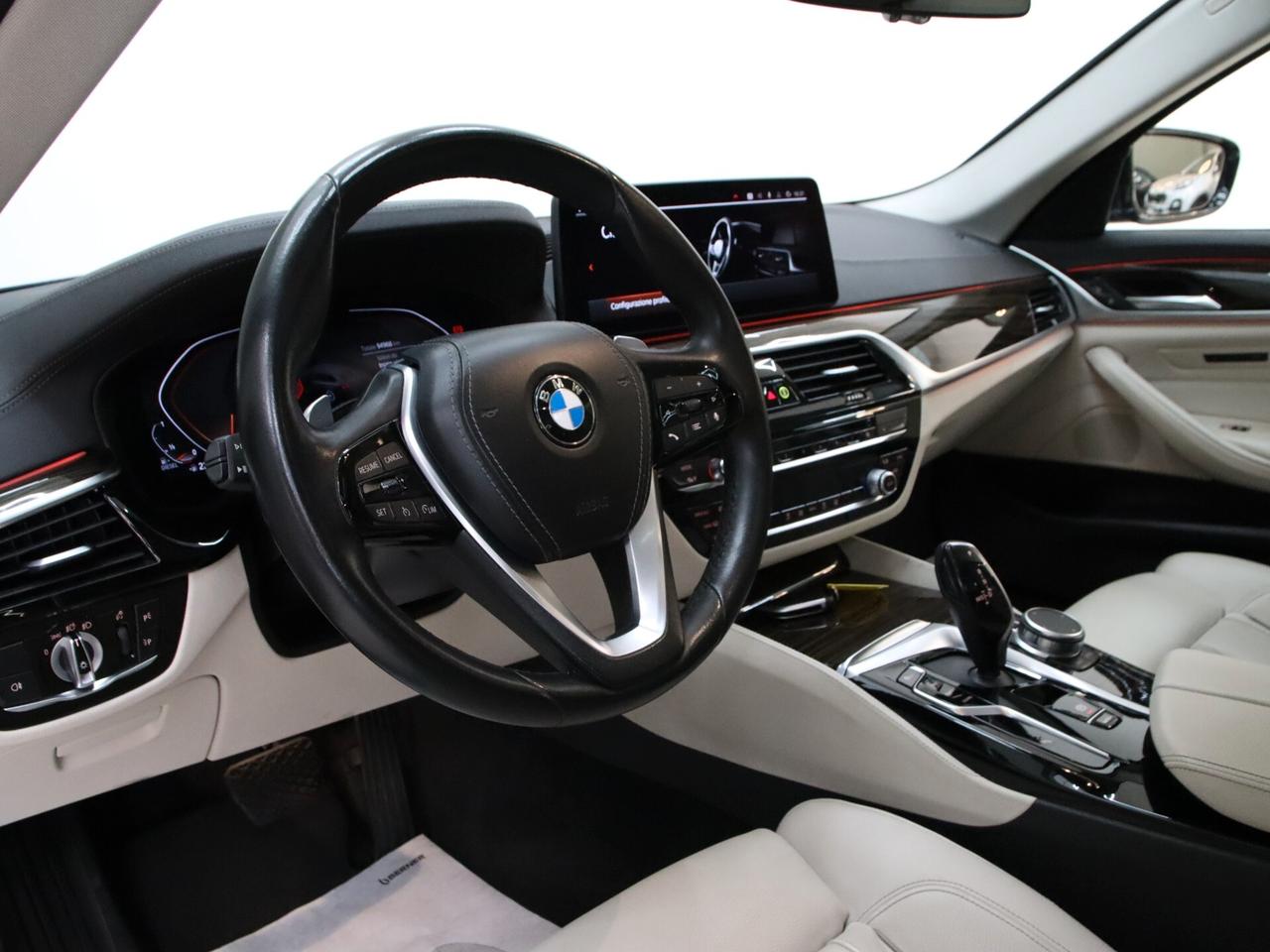 BMW 530d Serie 5 Touring Luxury mhev 48V auto IVA ESPOSTA