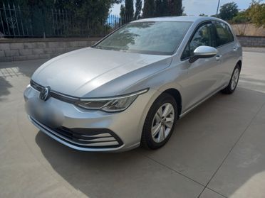Volkswagen Golf 8 2.0 TDI 2021