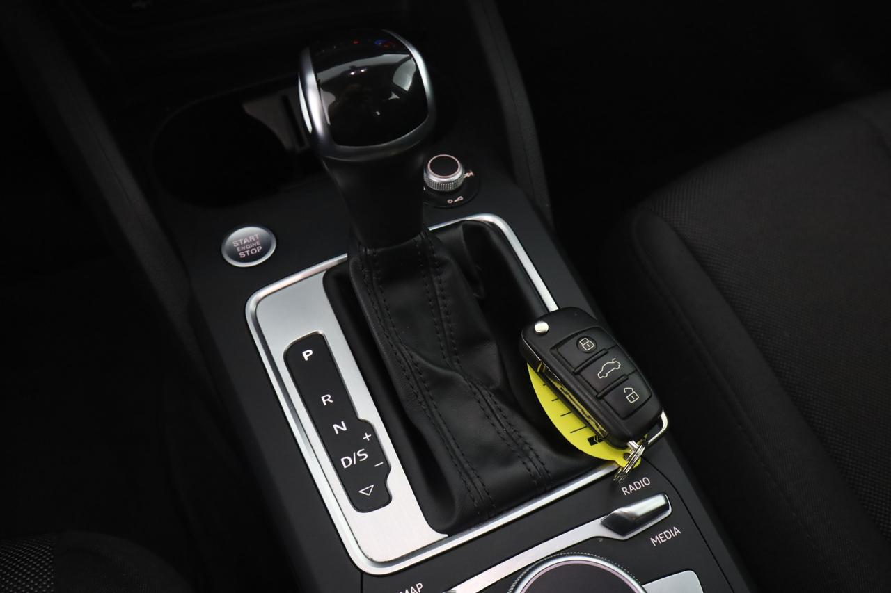 AUDI Q2 30 TDI S tronic Admired