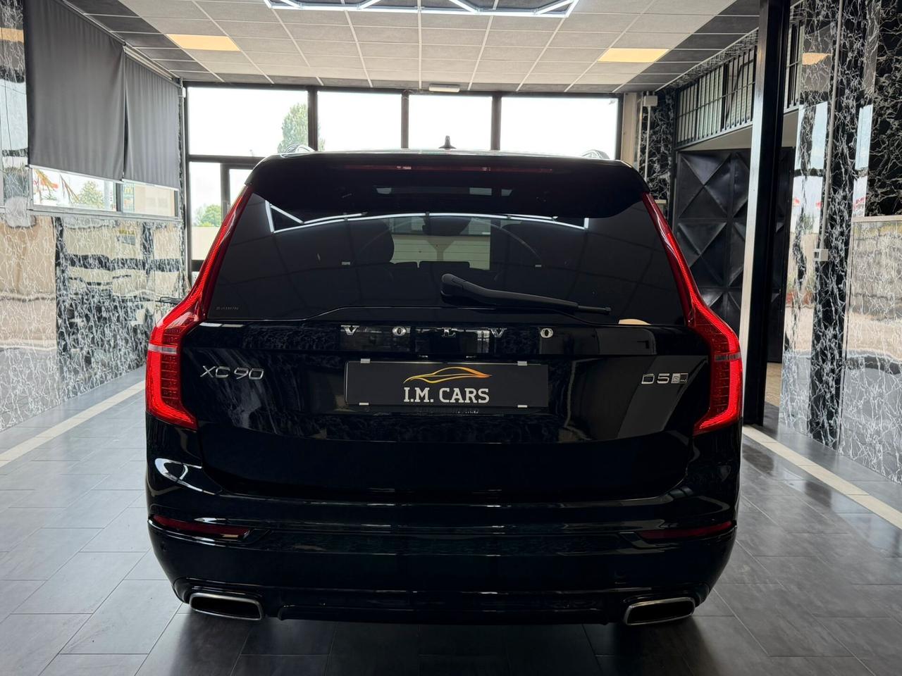 Volvo XC90 D5 AWD Geartronic 7 posti R-design