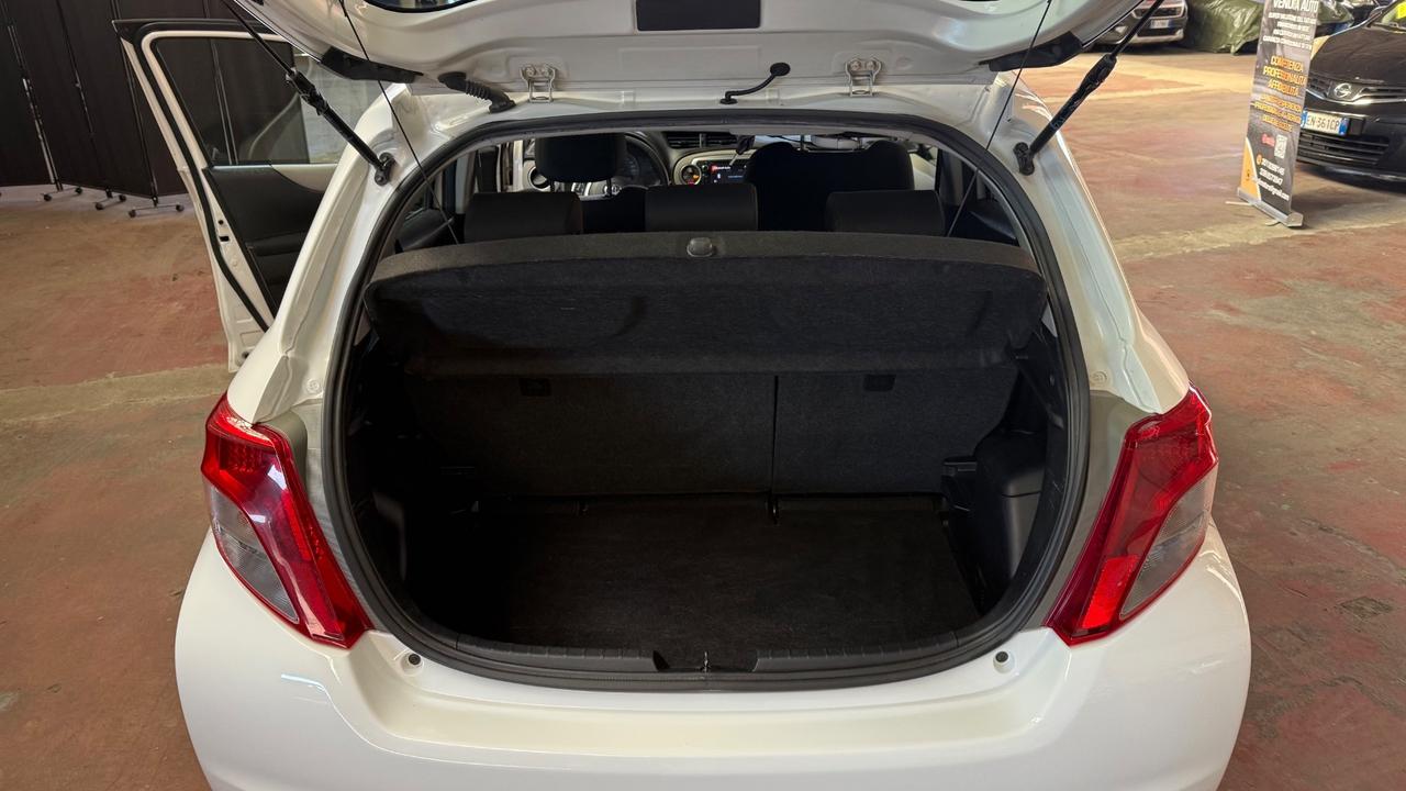 Toyota Yaris 1.4 D-4D 5 porte Lounge