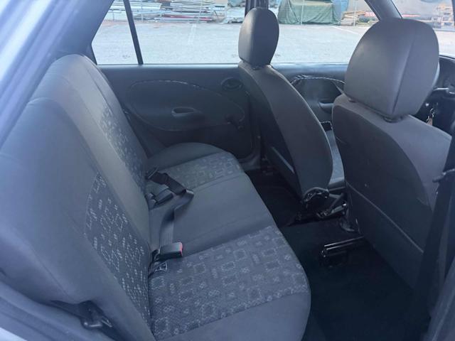 FORD Fiesta 1.2i 16V cat 5p Four senza nessun lavoro da fare