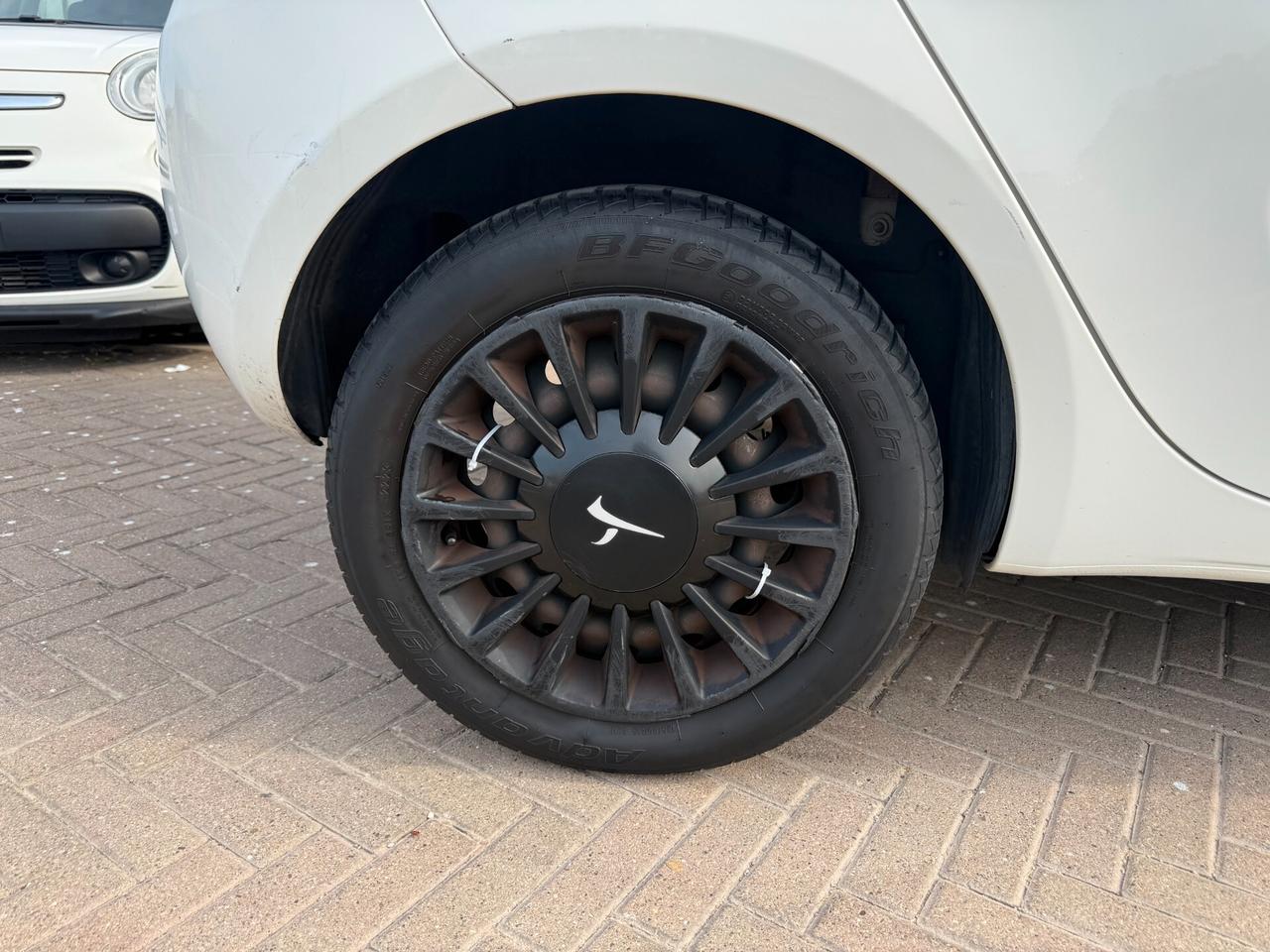 Lancia Ypsilon 1.2 69 CV 5 porte GPL Ecochic Gold