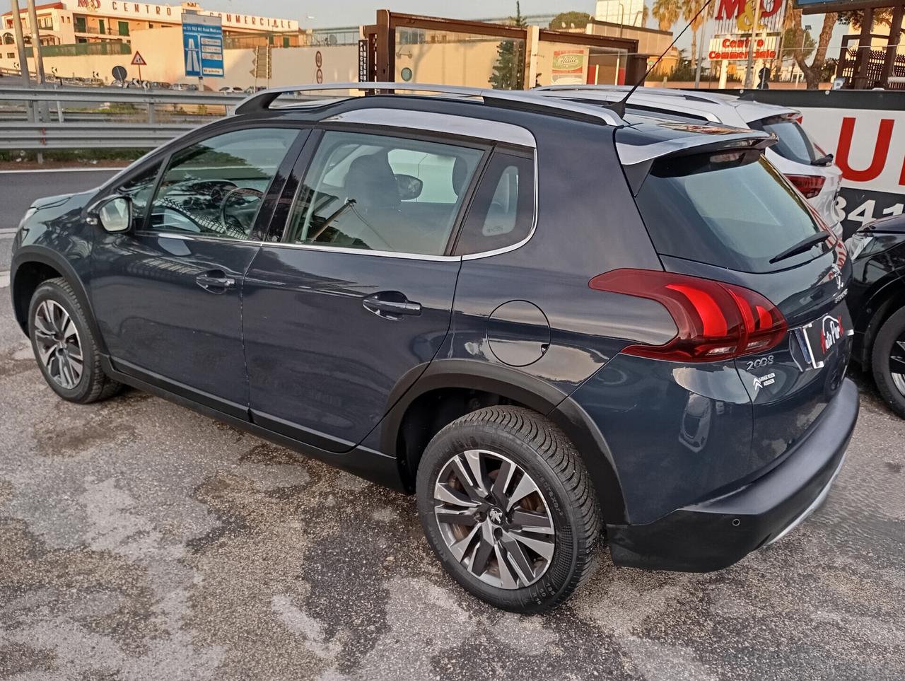 Peugeot 2008 1.2 PureTech Turbo 110CV Allure