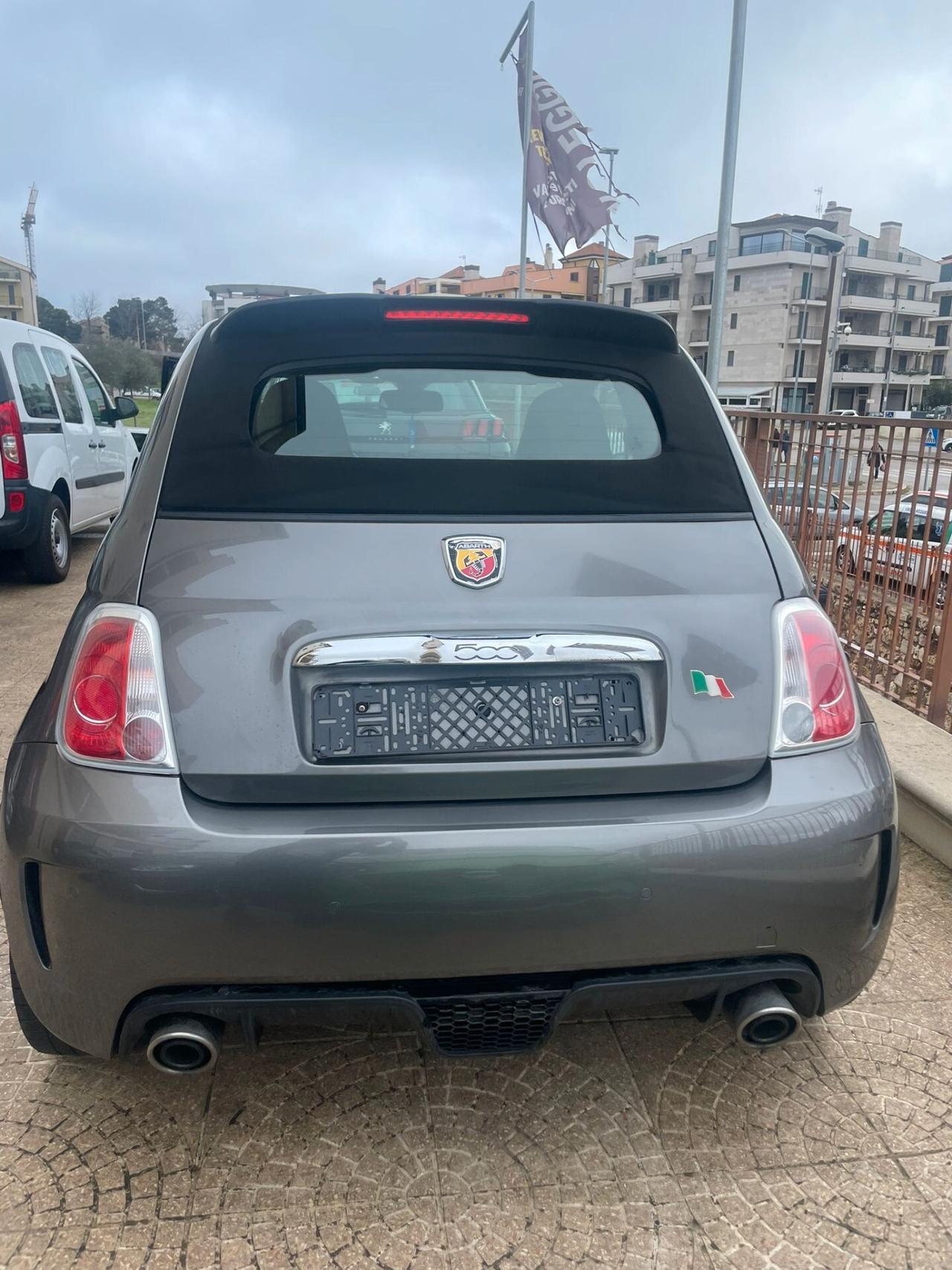 Abarth 500 C 1.4 Turbo T-Jet MTA