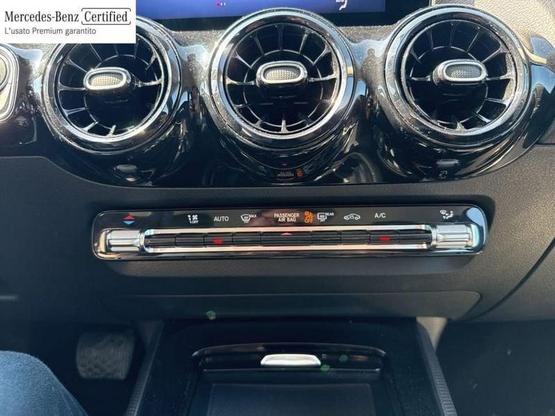 Mercedes-Benz GLA 180 D ADVANCED AUTO