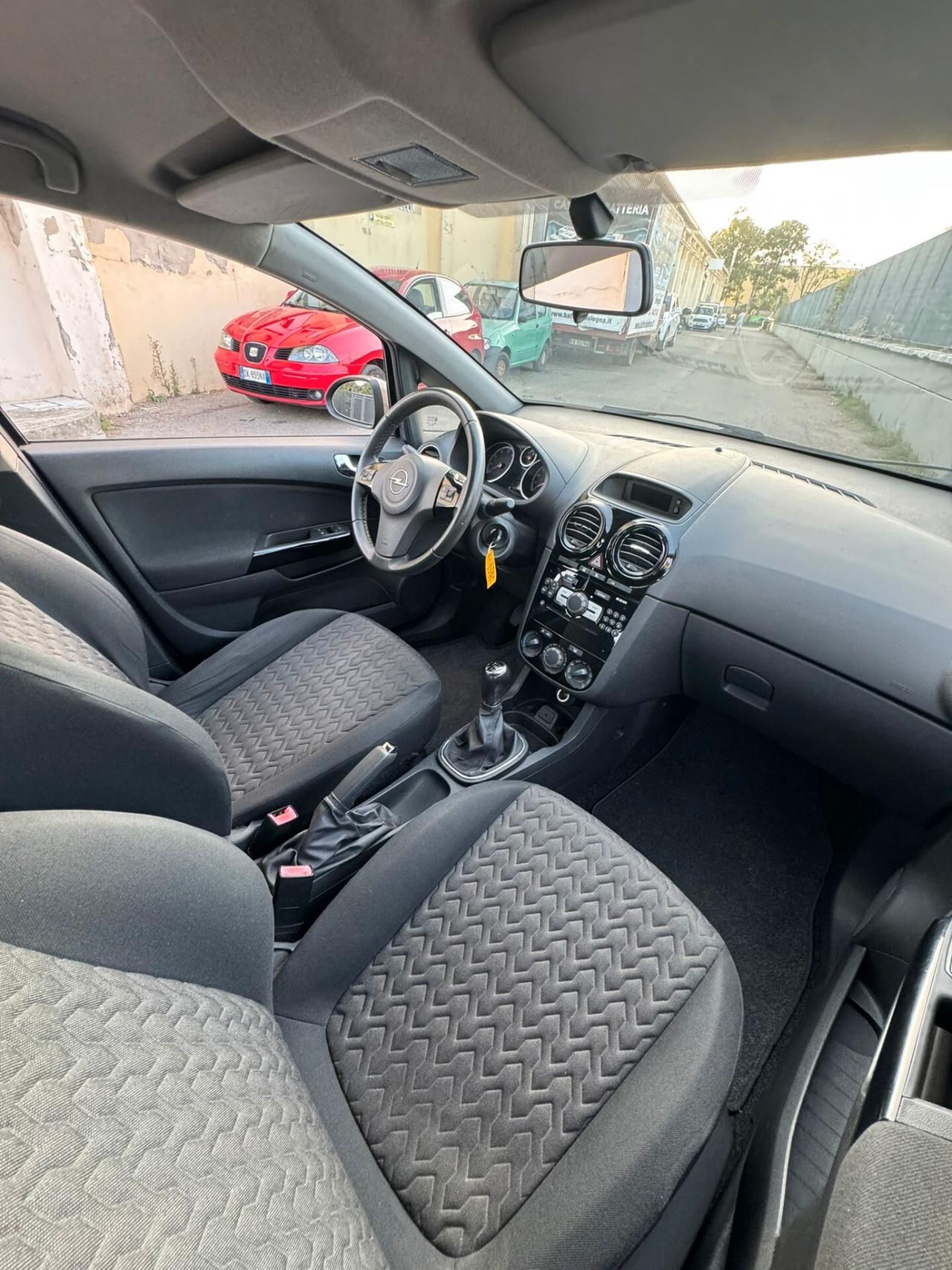 Opel Corsa 1.2 85CV 5 porte GPL-TECH Edition