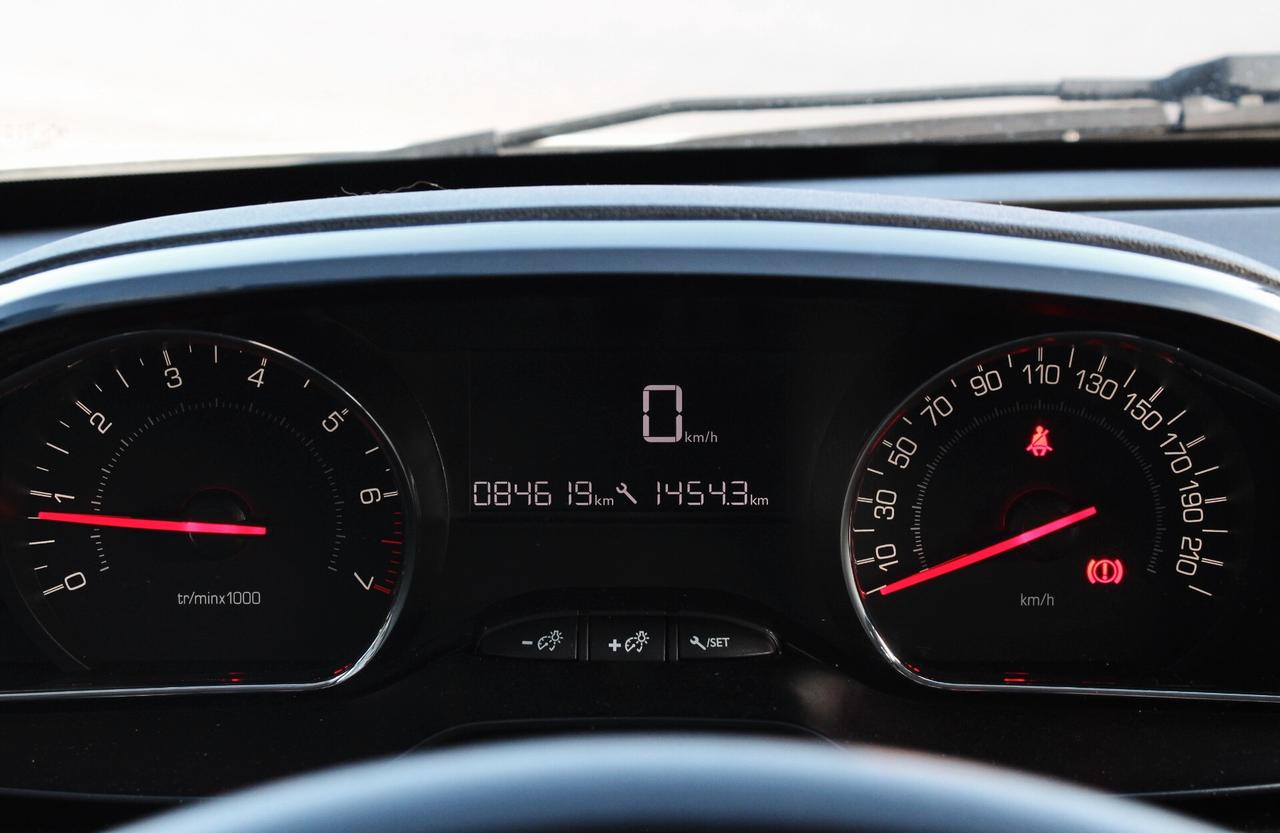 Peugeot 208 PureTech 82 5 porte Active-RISERVATA COMMERCIANTI