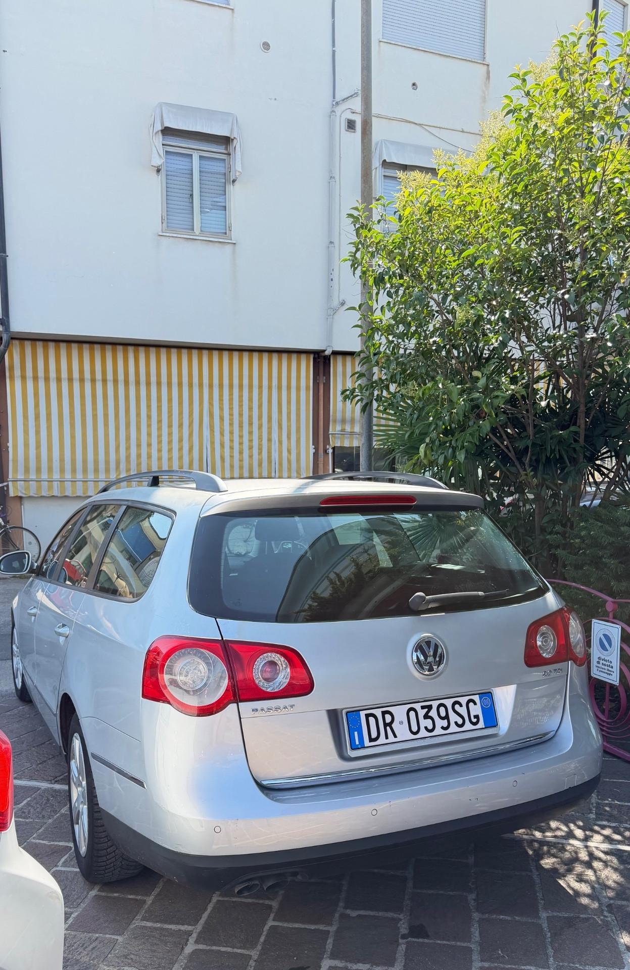 Volkswagen Passat 2.0 TDI DPF Var. Comfortline