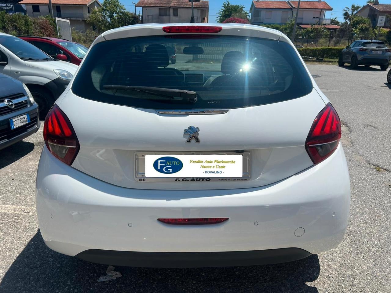 Peugeot 208 BlueHDi 75 3 porte Allure