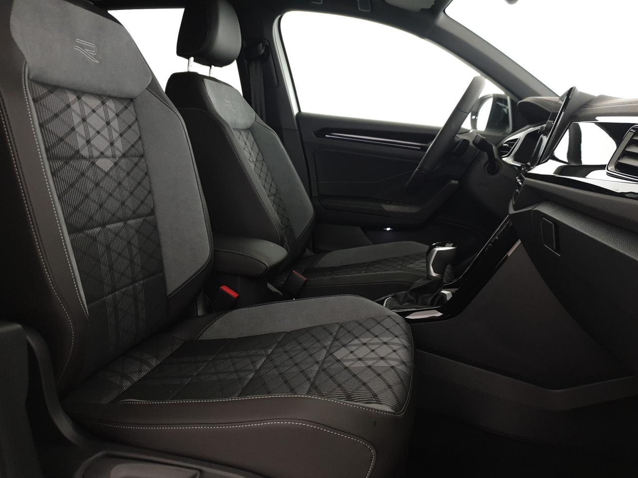 Volkswagen T-Roc 1.5 tsi r-line plus dsg