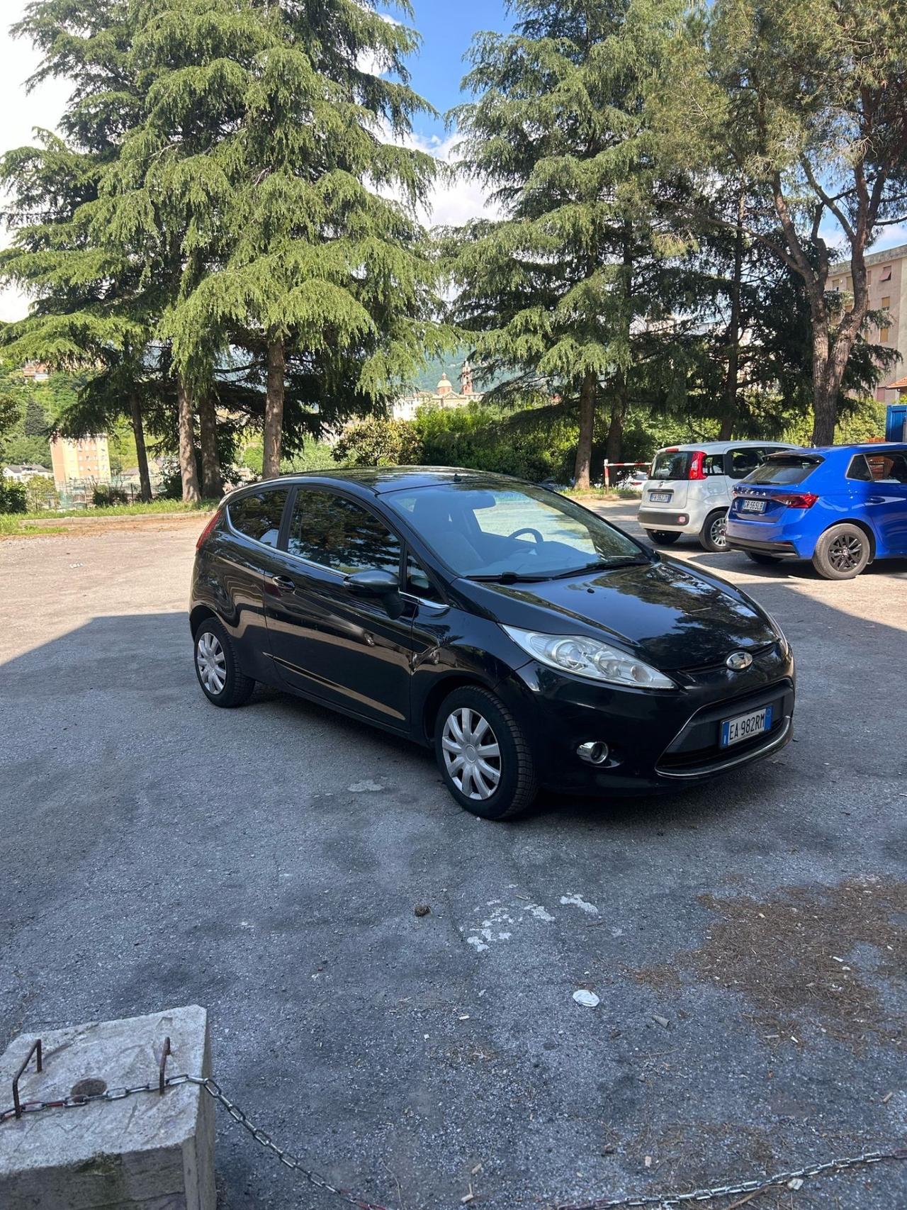 Ford Fiesta 1.4 3 porte Bz.- GPL Titanium