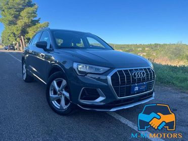 AUDI Q3 35 TDI quattro S tronic Business Advanced