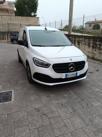 MercedesCitan Autocarro 2024