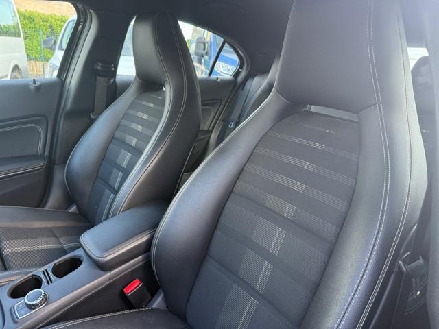 MERCEDES-BENZ A 200 d Automatic Premium