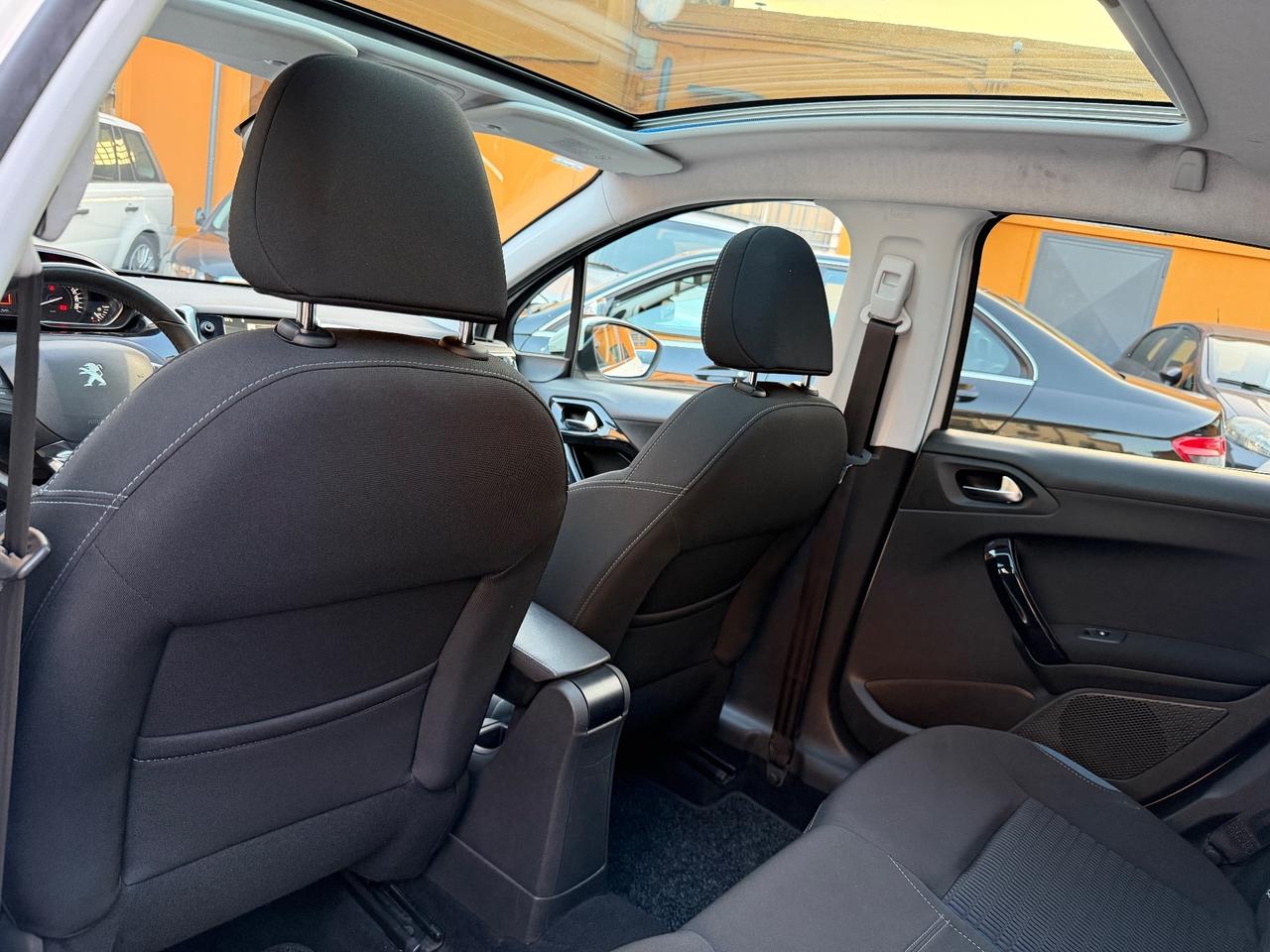Peugeot 208 PureTech 82 5 porte Allure