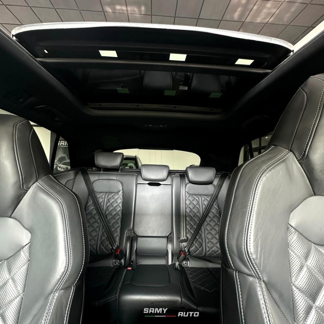 Audi Q8 55 TFSI quattro tiptronic Sport