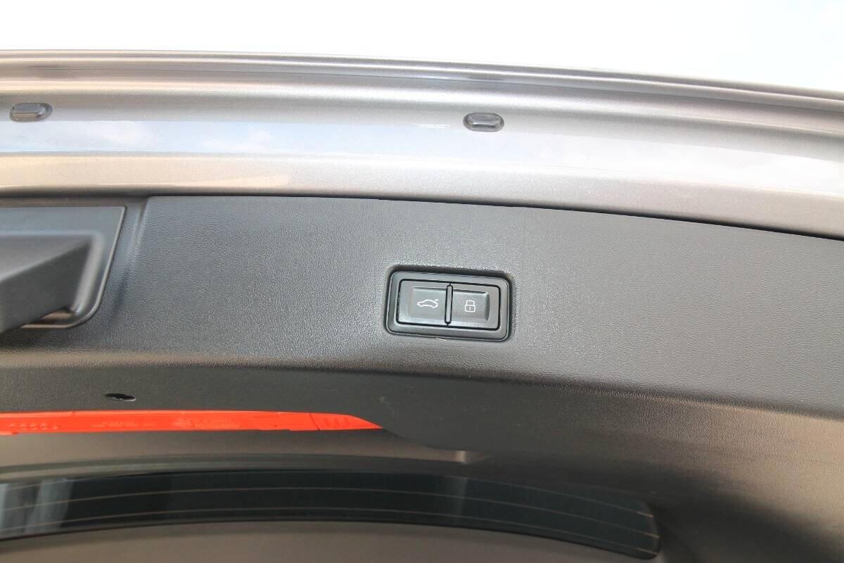 Audi Q4 SPB 50 e-tron S line edition One Bronze 2023