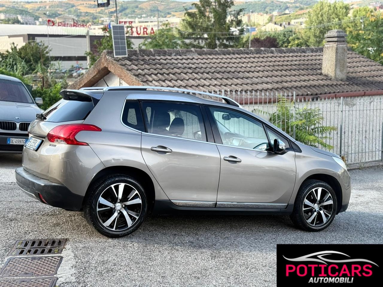 Peugeot 2008 BlueHDi 100 Allure
