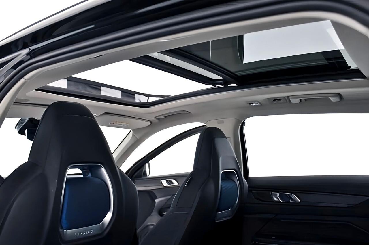 LYNK&CO O1 1.5 HYBRID PERFETTA