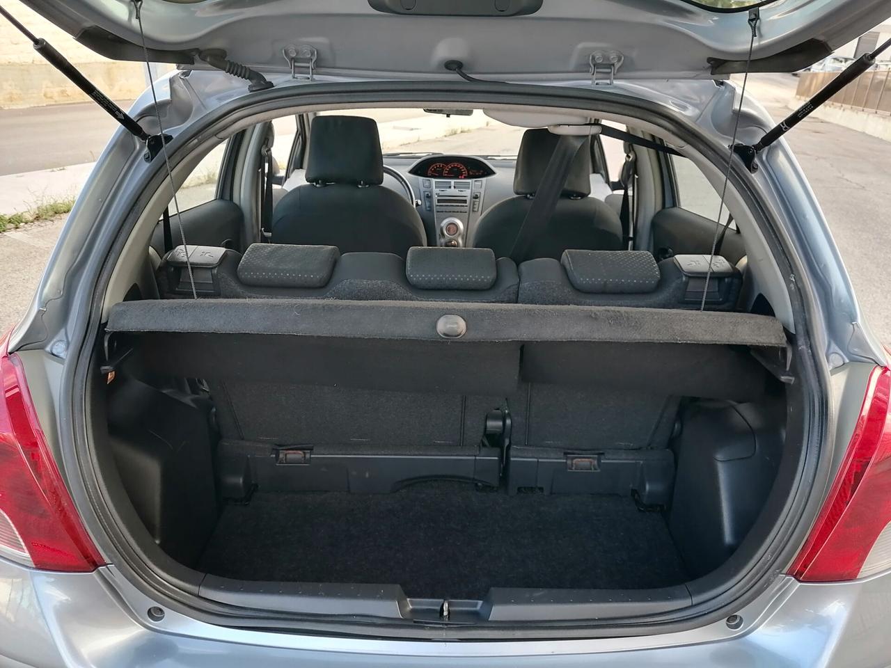 Toyota Yaris 1.4 D-4D DPF 5 porte 2011