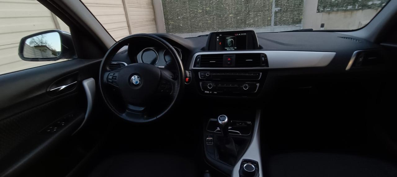 Bmw 116 116i 5p. Urban