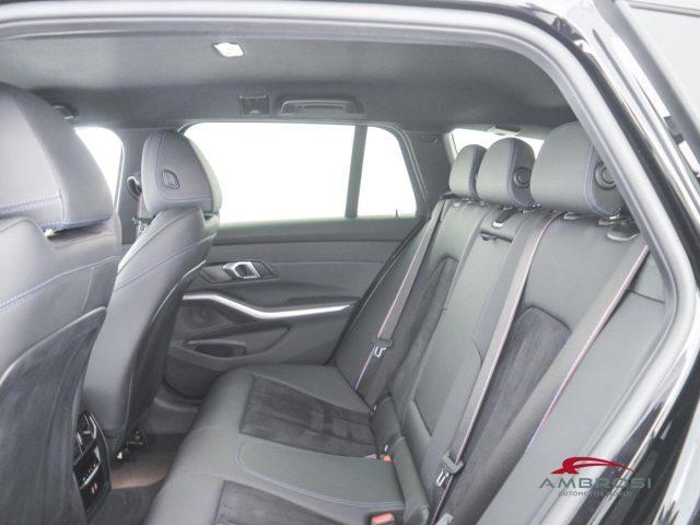 BMW 320 Serie 3 d mhev 48V xdrive MSport Pro auto