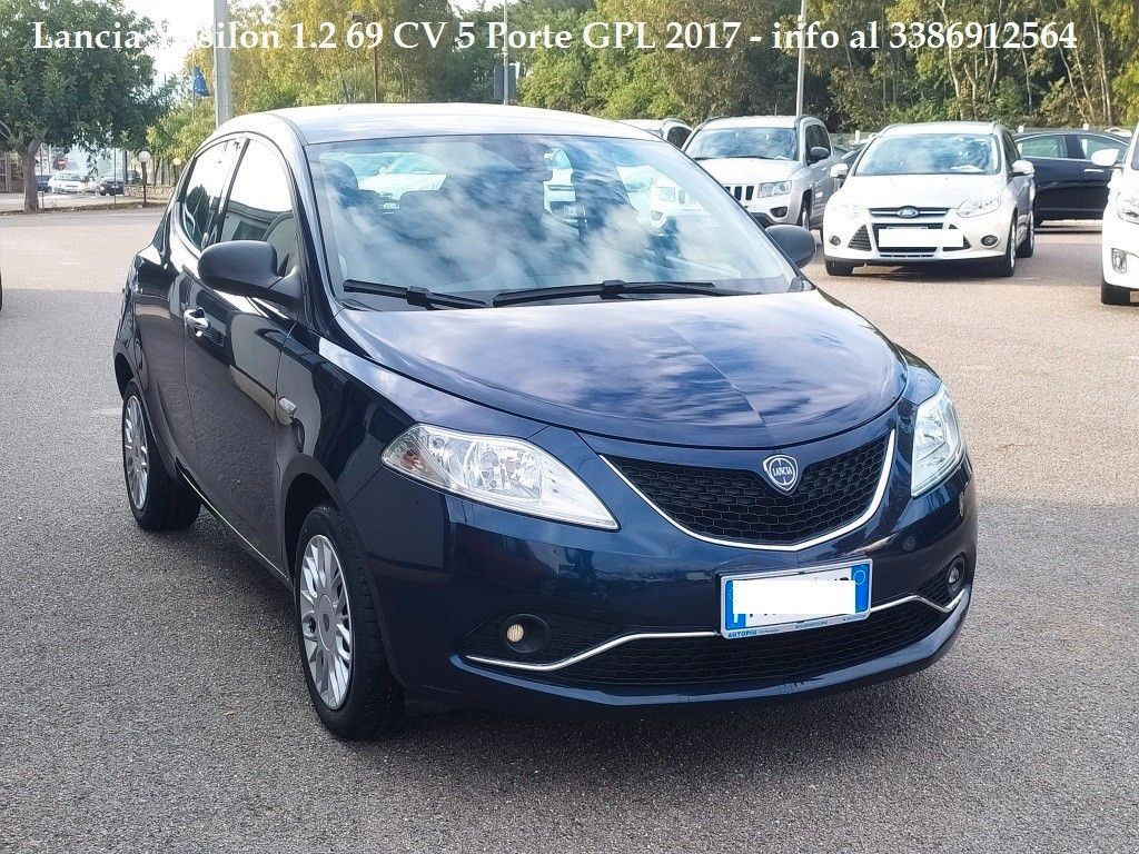 Lancia Ypsilon 1.2 69 CV 5 porte GPL Ecochic Silver