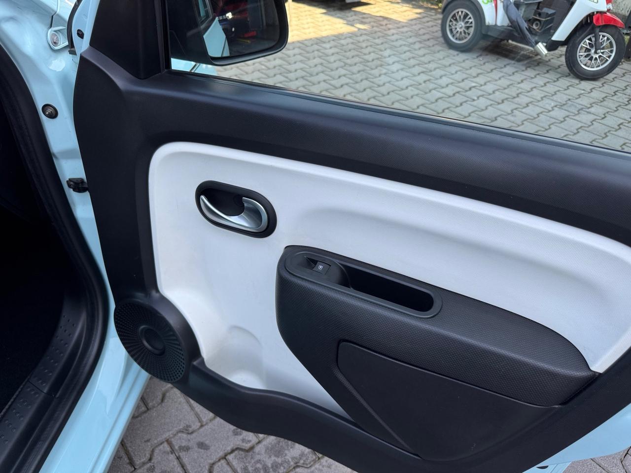 Renault Twingo neopatentati 74000km Euro 6b