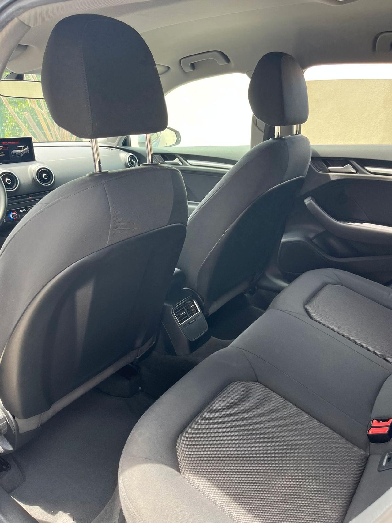 Audi A3 SPB 30 TDI Admired