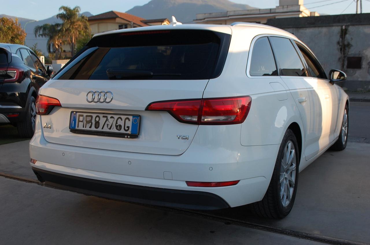 Audi A4 Avant 35 2.0 TDI 150CV S-Tronic Uff Italy Navi USB