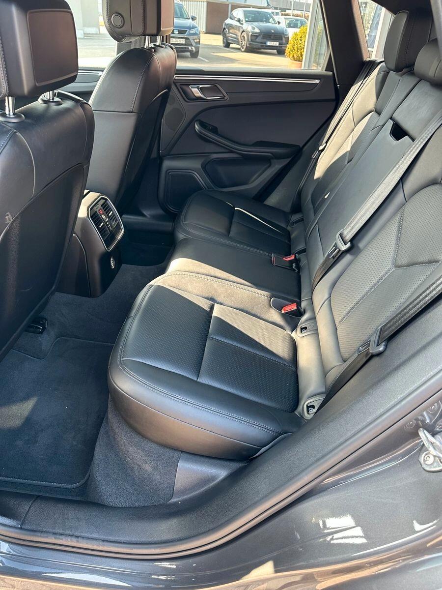 Porsche Macan 2.0 PDK, tetto panoramico, telecamera
