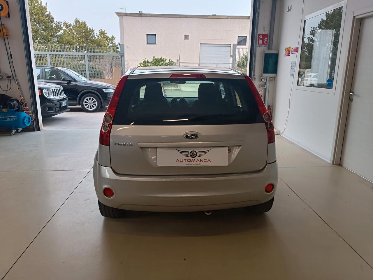 Ford Fiesta 1.2 16V 5p. Ghia