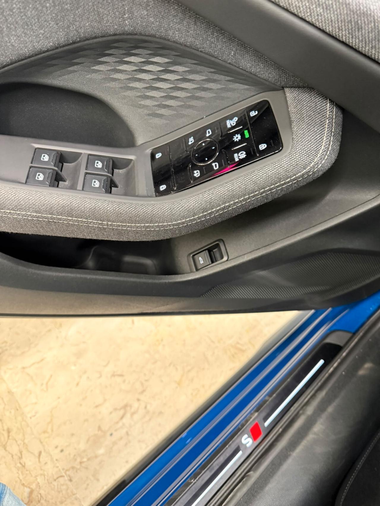 Audi A5 e-hybrid 220 kW S tronic quattro Line Edition