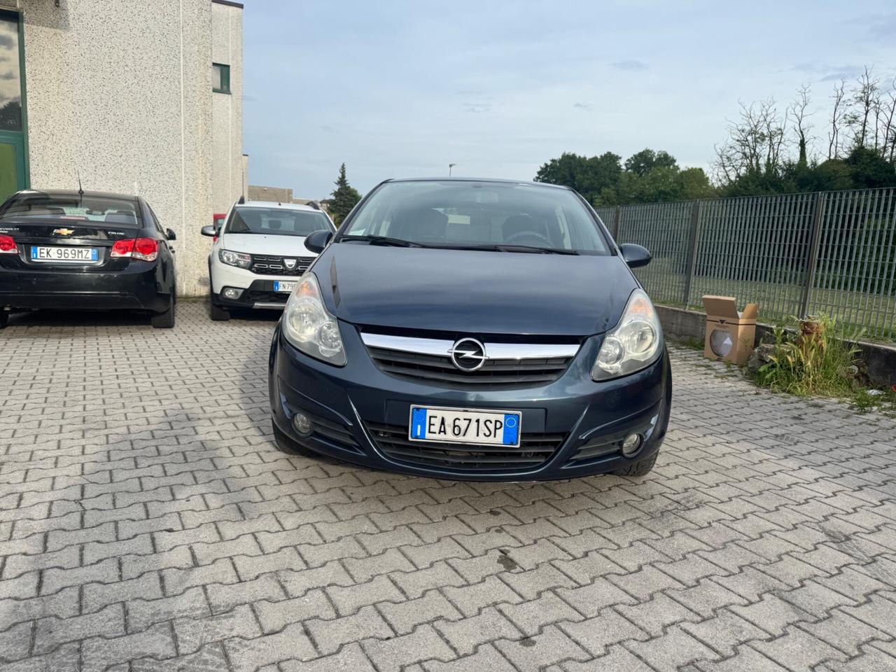 Opel Corsa 1.2 5 porte Cosmo