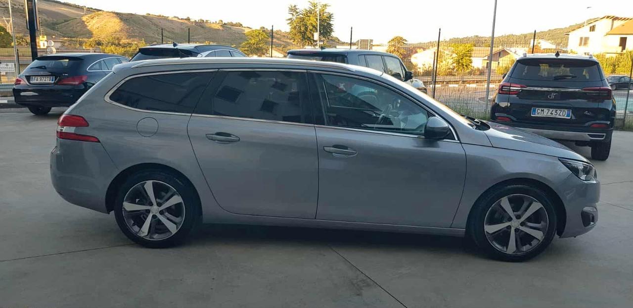 Peugeot 308 BlueHDi 120 S&S EAT6 SW Allure