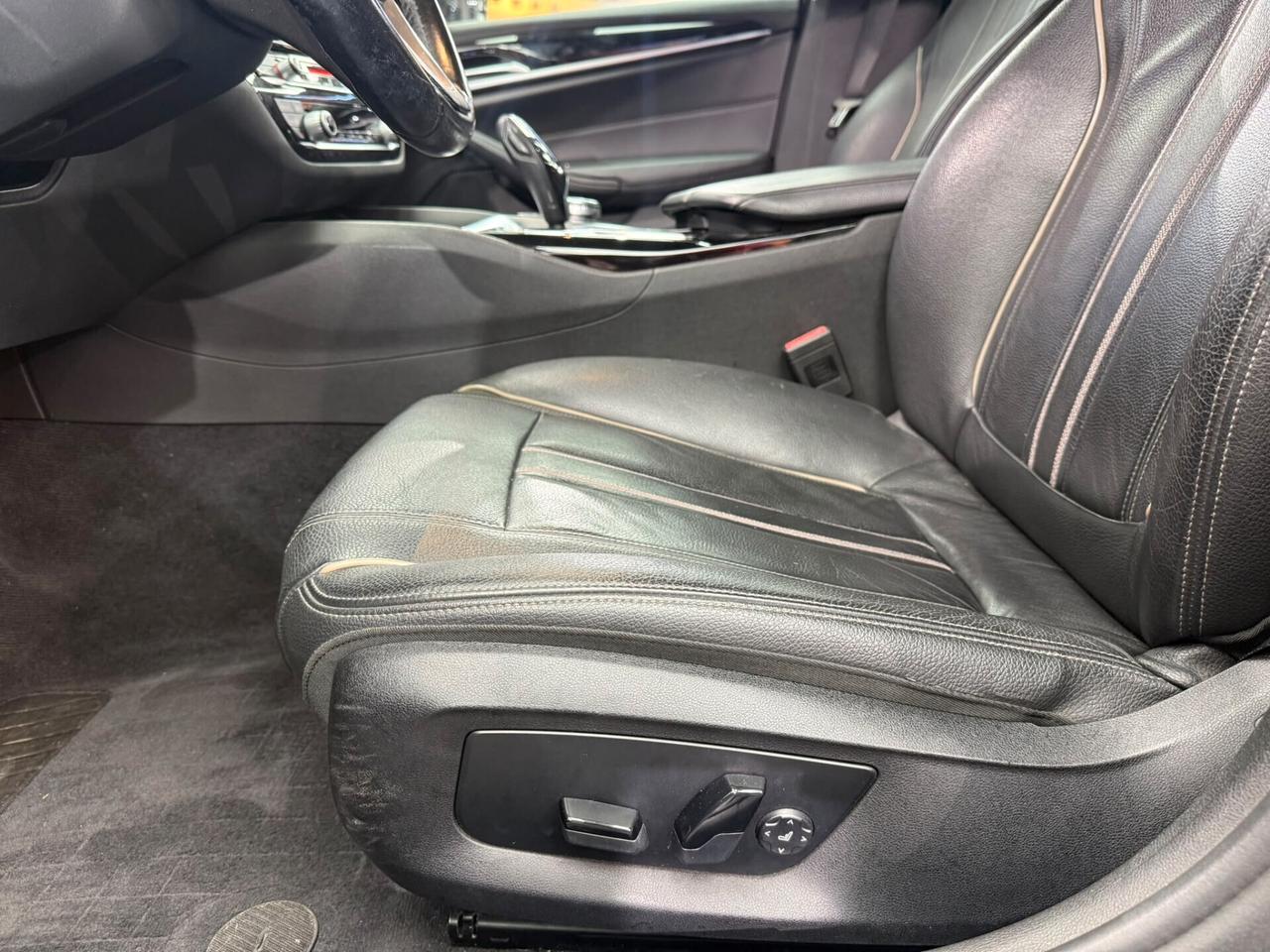 Bmw 520 520d Touring Luxury 190 cv aut.