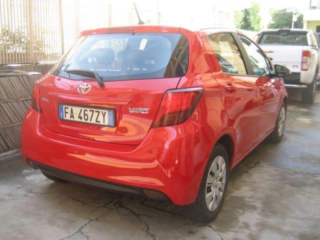 TOYOTA Yaris 1.0 5 PORTE COOL