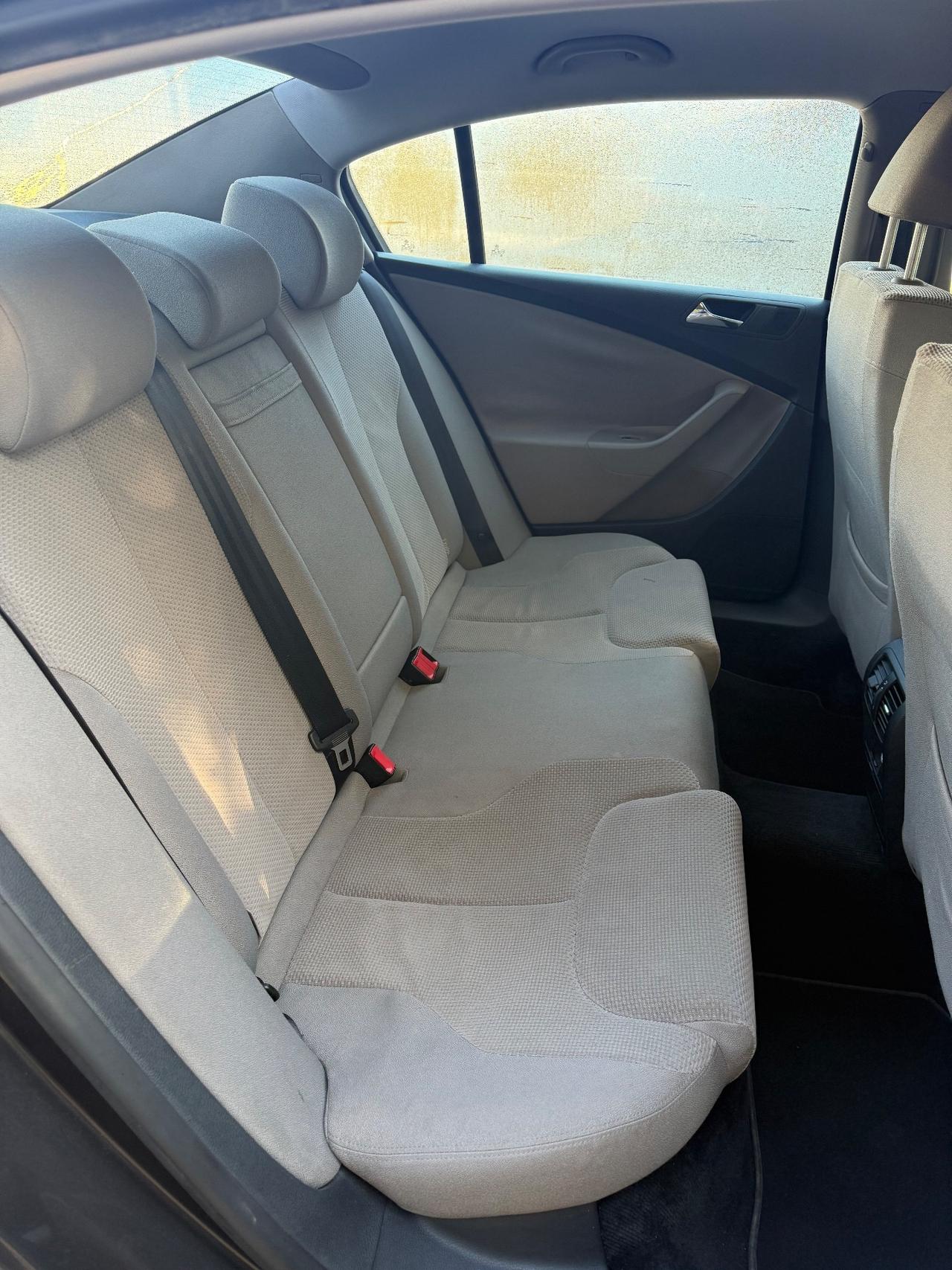 Volkswagen Passat 2.0 TDI DPF Highline