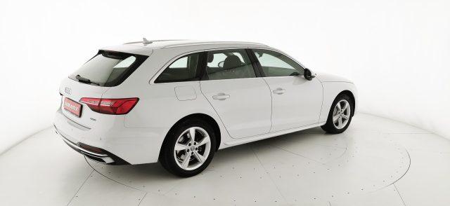 AUDI A4 Avant 40 TDI quattro S tronic Business Advanced