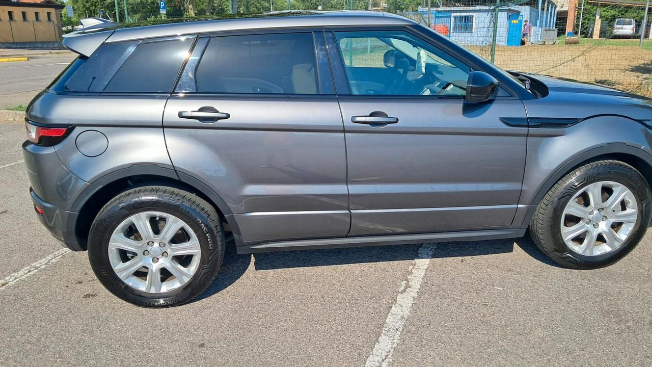 Land Rover Range Evoque 2.0 TD4 150 CV 5p. SE Dynamic