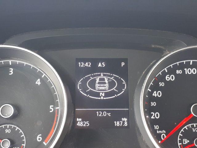 VOLKSWAGEN Golf GTD 2.0TDI 150CV DSG 5p. R-Line - 4800KM!!!!!!