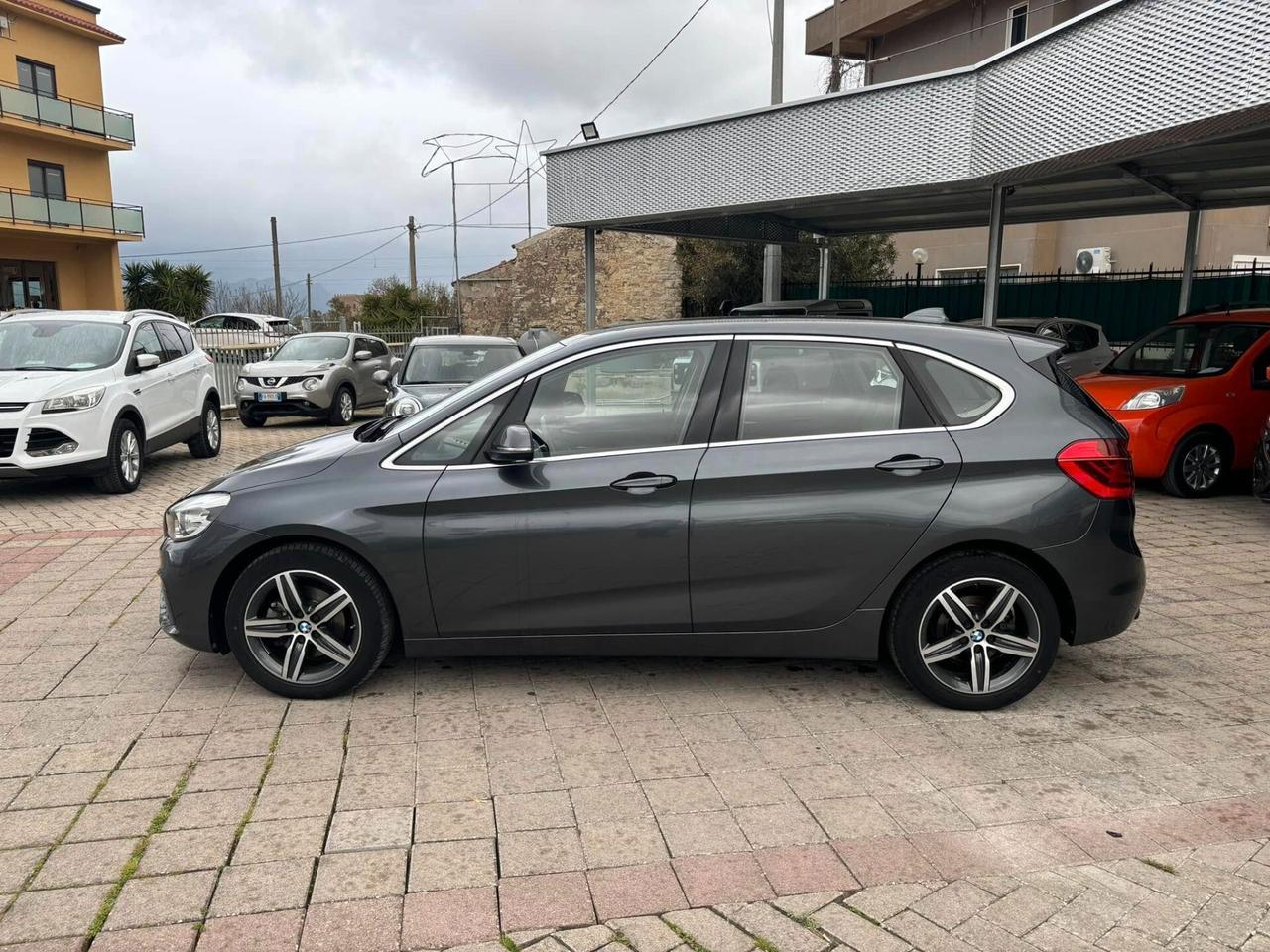 BMW 216 - 2015