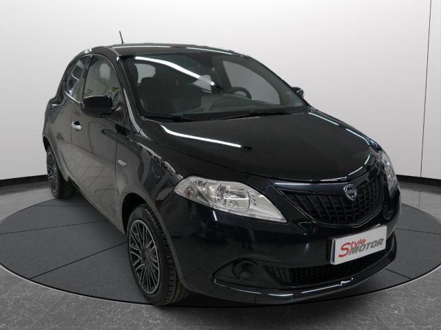 LANCIA Ypsilon 1.0 FireFly 5 porte S&S Hybrid Silver Plus